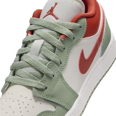  Jordan Air 1 Low Krem Rengi Spor Ayakkabı