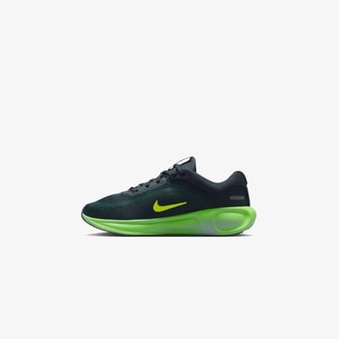  Nike Stellar Ride Yeşil Koşu Ayakkabısı