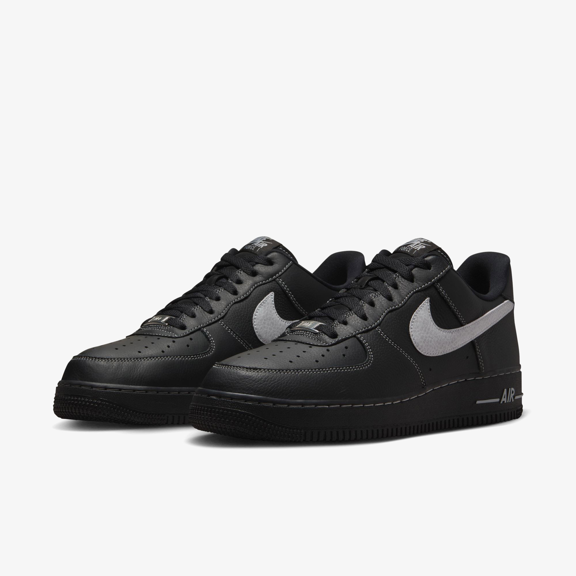 Nike Air Force 1 '07 LV8 Erkek Siyah Spor Ayakkabı