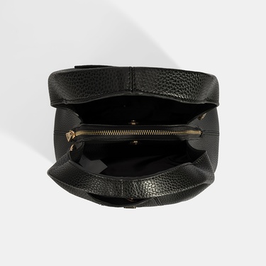  Kadın Siyah Omuz Askılı El Çantası