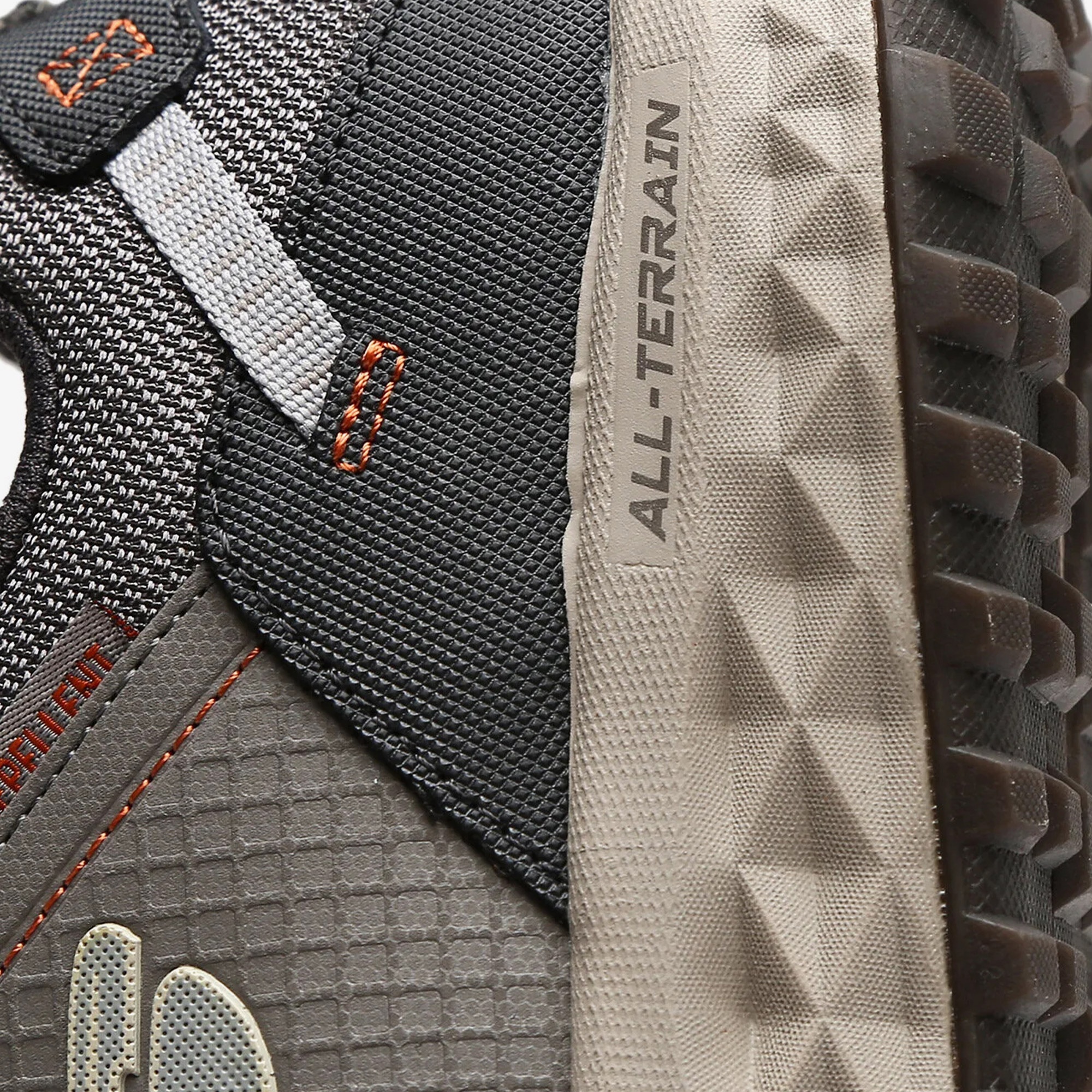 Skechers Escape Plan Erkek Gri Outdoor Ayakkabı