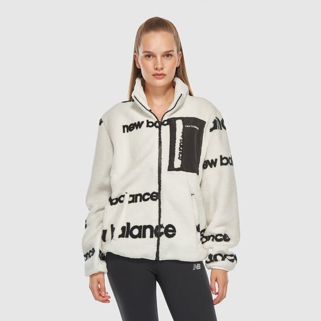  New Balance NB Lifestyle Kadın Beyaz Sweatshirt