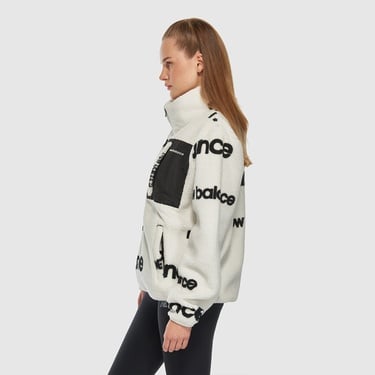  New Balance NB Lifestyle Kadın Beyaz Sweatshirt