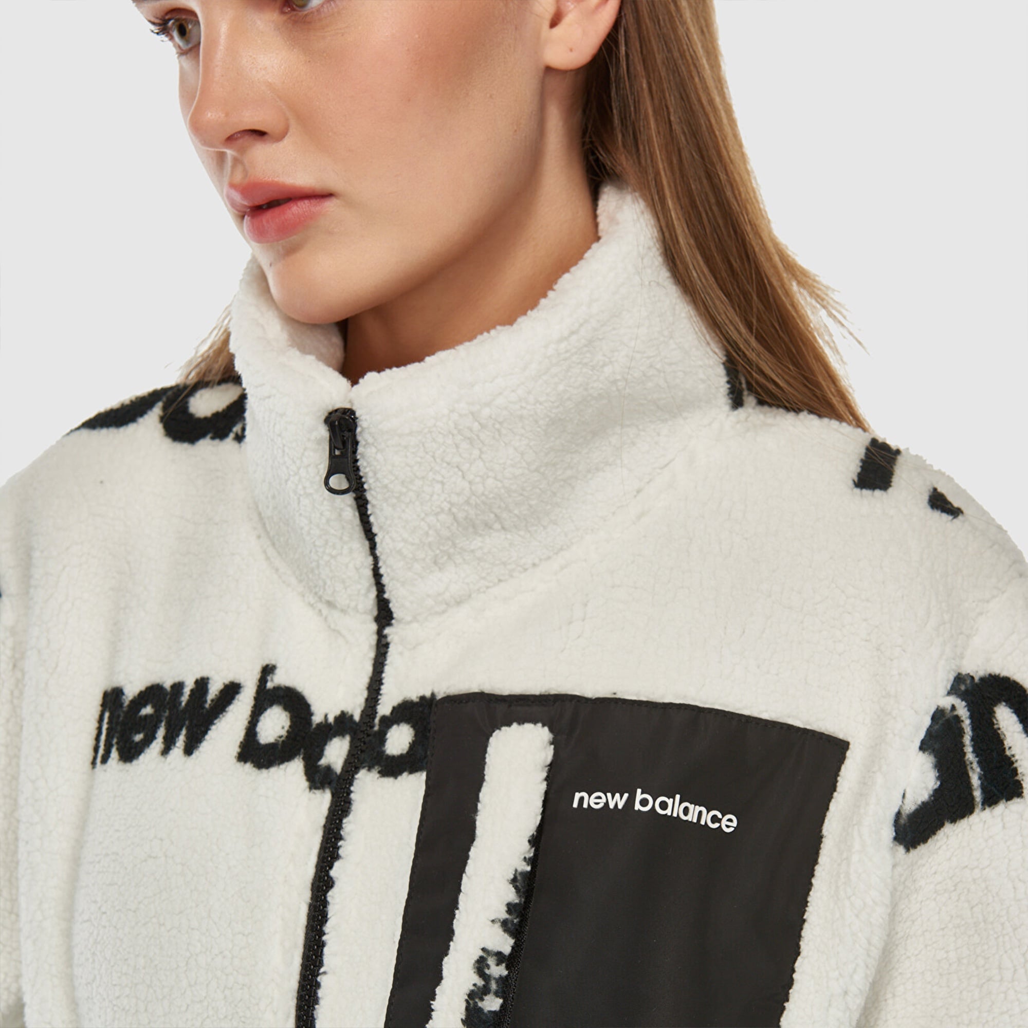 New Balance NB Lifestyle Kadın Beyaz Sweatshirt