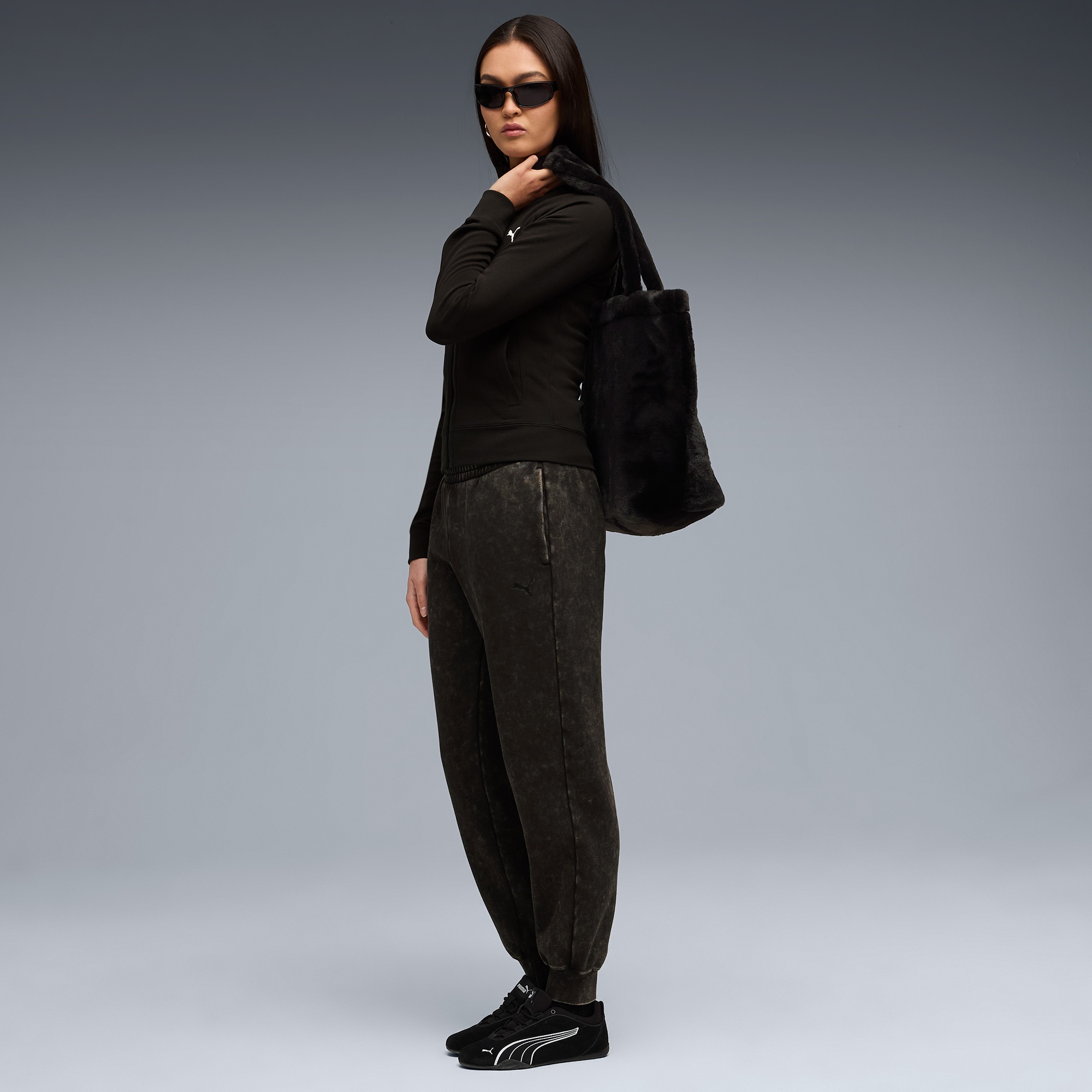 Puma Elevated Essentials Acid Wash Siyah Kadın Eşofman Altı