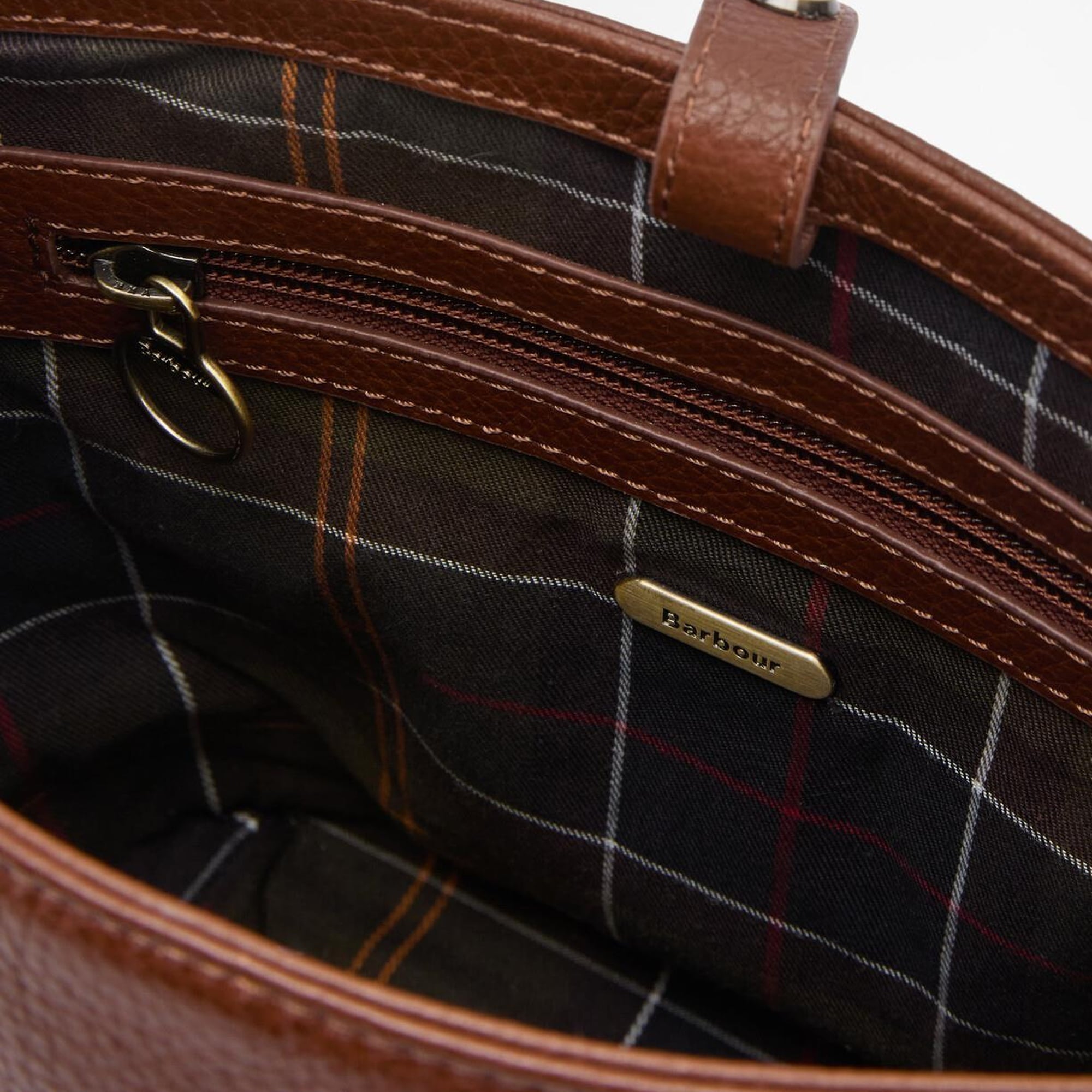 Barbour Cedar Deri Bucket Çanta