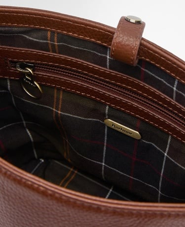  Barbour Cedar Deri Bucket Çanta