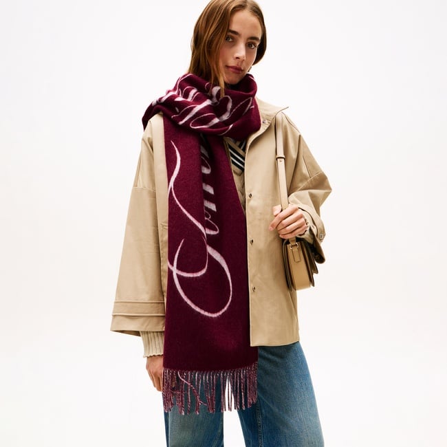  Tommy Hilfiger Script Logo Kadın Mor Şal