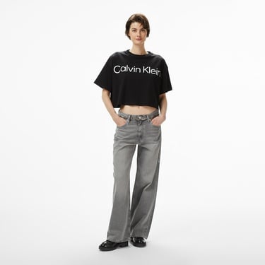  Calvin Klein Boxy Logo Graphic Kadın Siyah T-Shirt