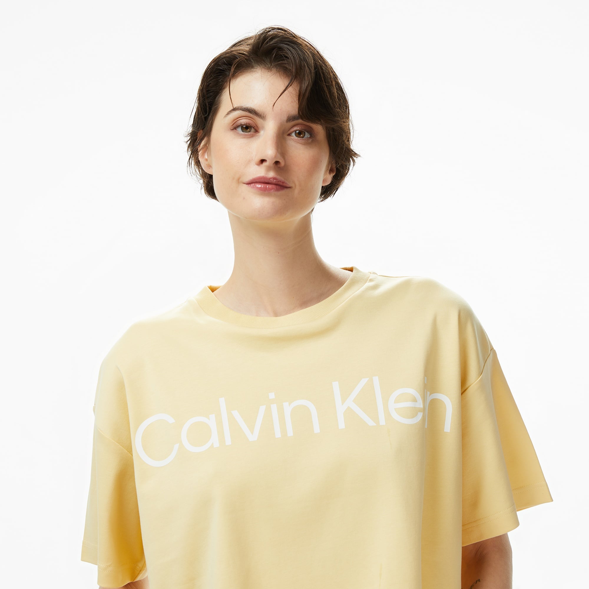 Calvin Klein Boxy Logo Graphic Kadın Sarı T-Shirt