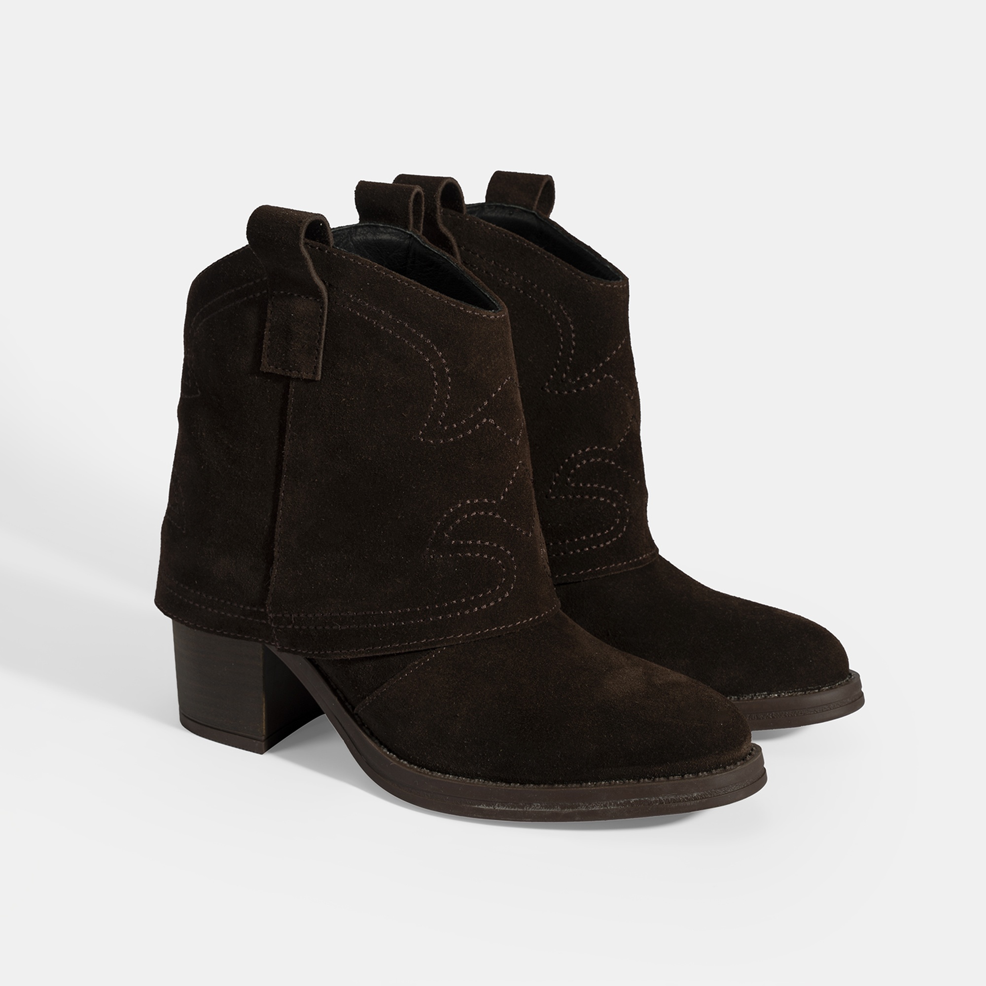 Kadın Kahve İşleme Detaylı Kalın Topuklu Bot