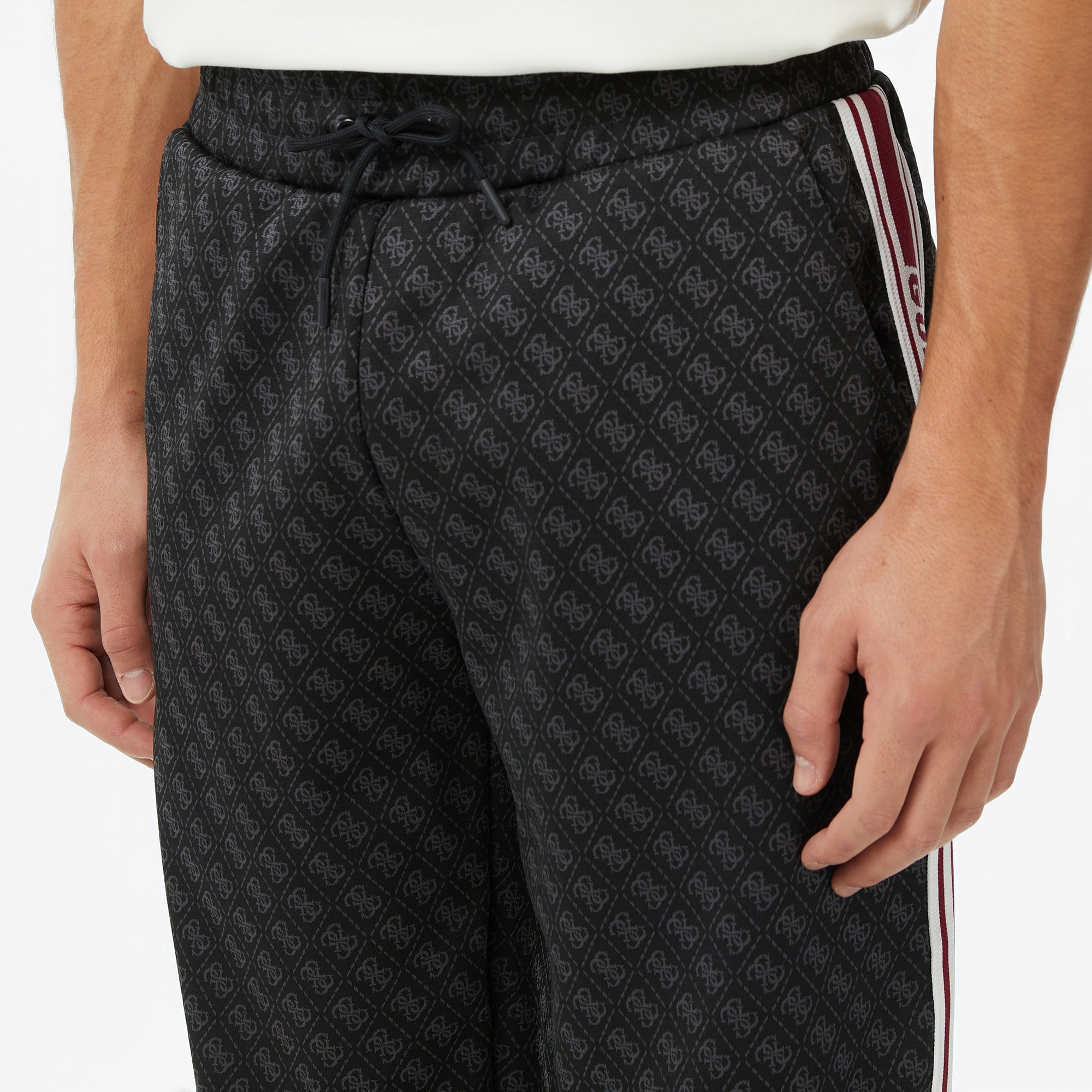 Guess Parimo Regular Fit Erkek Siyah Eşofman Altı