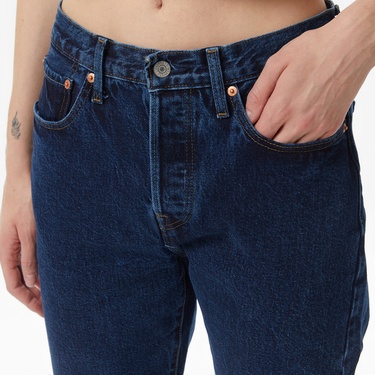  Levi's 501 Original Local Salsa Kadın Koyu Mavi Jean