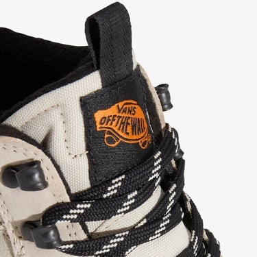  Vans MTE Sk8-Hi Waterproof Insulated Unisex Krem Sneaker