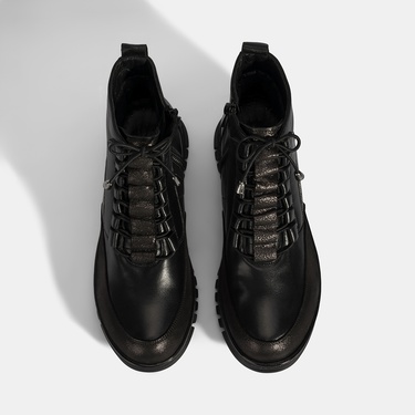  Kadın Siyah Bağcıklı DesaComfort Deri Bot