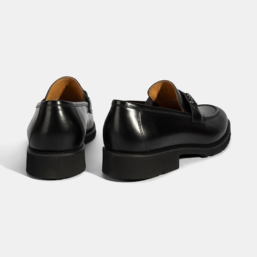  Erkek Siyah Metal Aksesuarlı Deri Loafer