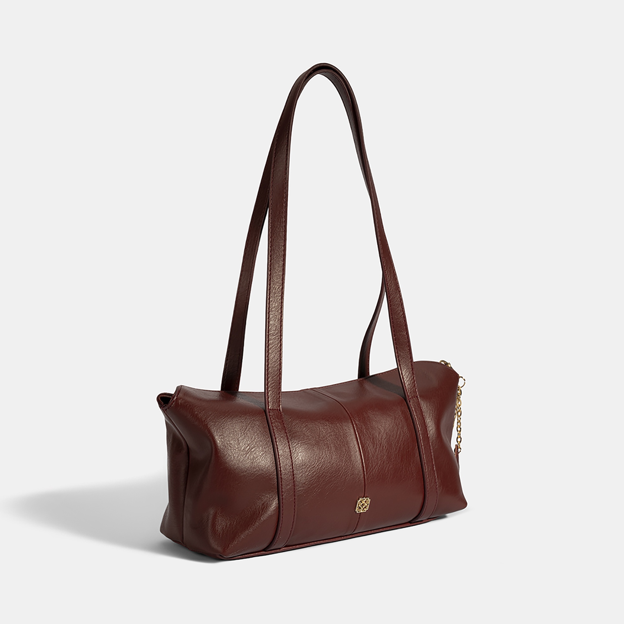 Kadın Bordo Kalp Charm Aksesuarlı Omuz Çantası