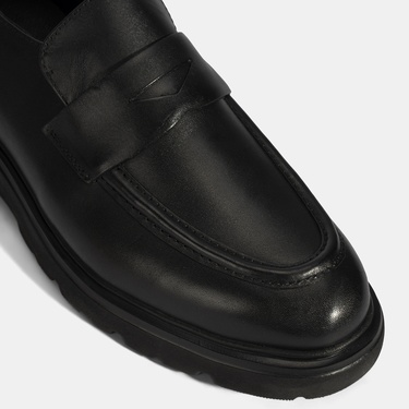  Erkek Siyah Deri Loafer