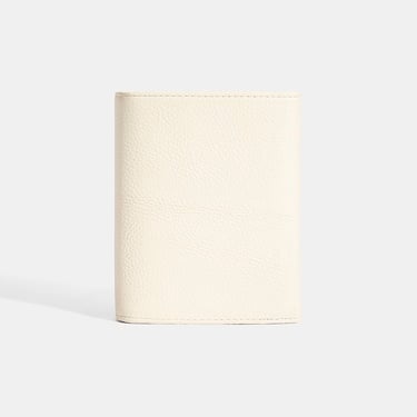  Kadın Beyaz Deri Cüzdan