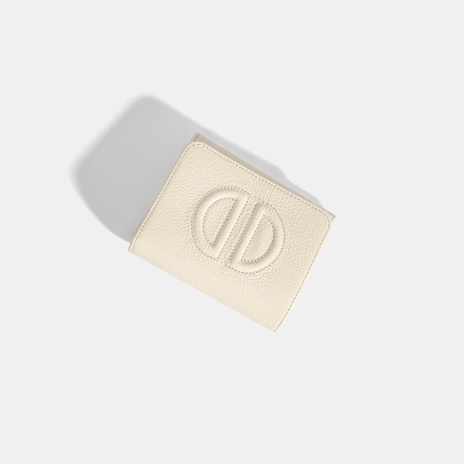  Kadın Beyaz Deri Cüzdan