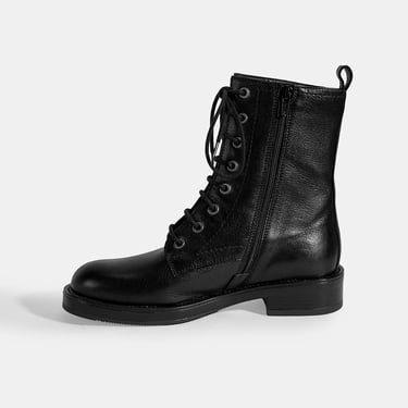  Kadın Siyah Bağcıklı Deri Postal Bot