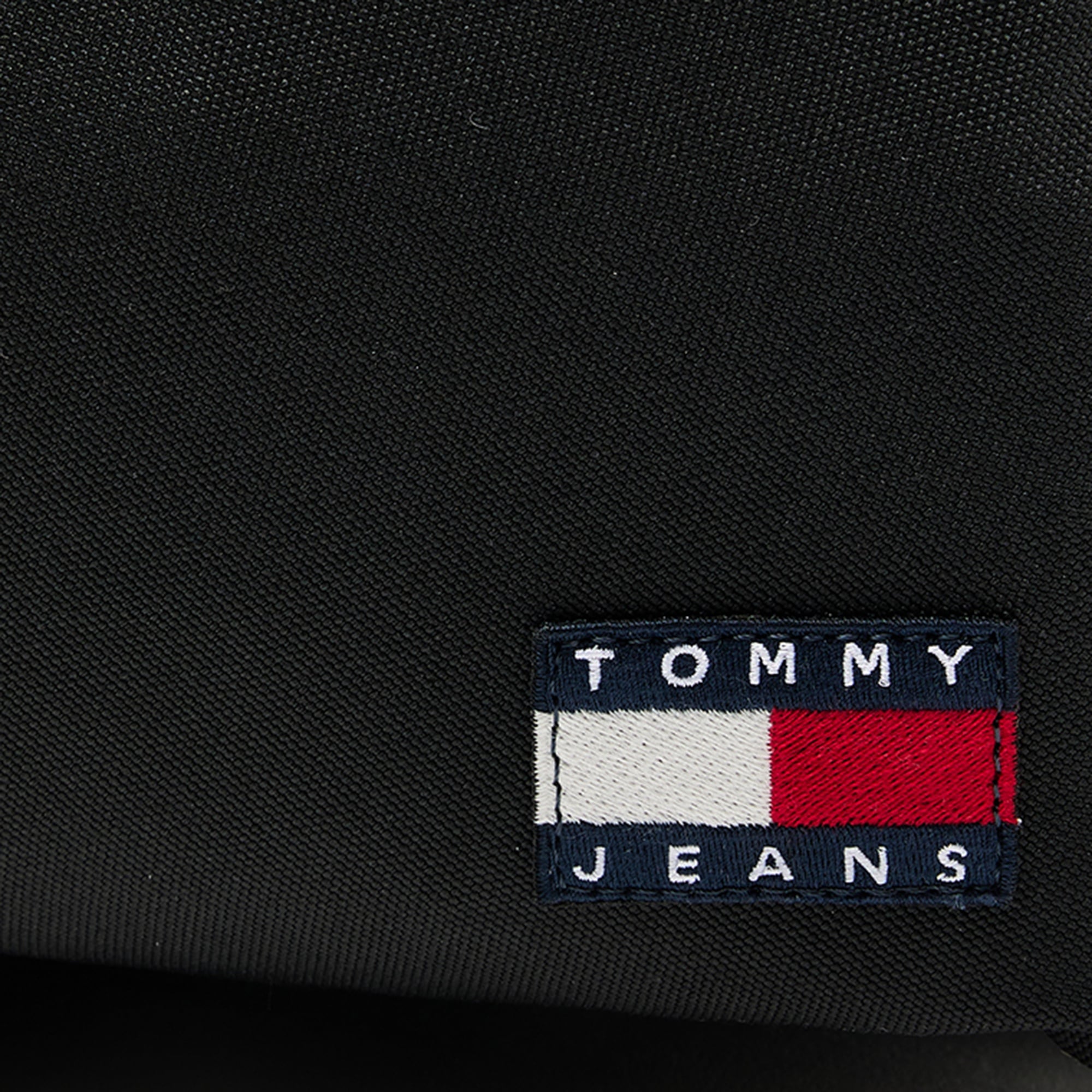 Tommy Hilfiger Essential Daily Erkek Siyah Sırt Çantası