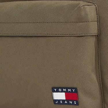  Tommy Jeans Essentials Daily Dome Erkek Kahverengi Sırt Çantası
