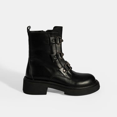  Kadın Siyah Metal Toka Detaylı Deri Postal Bot