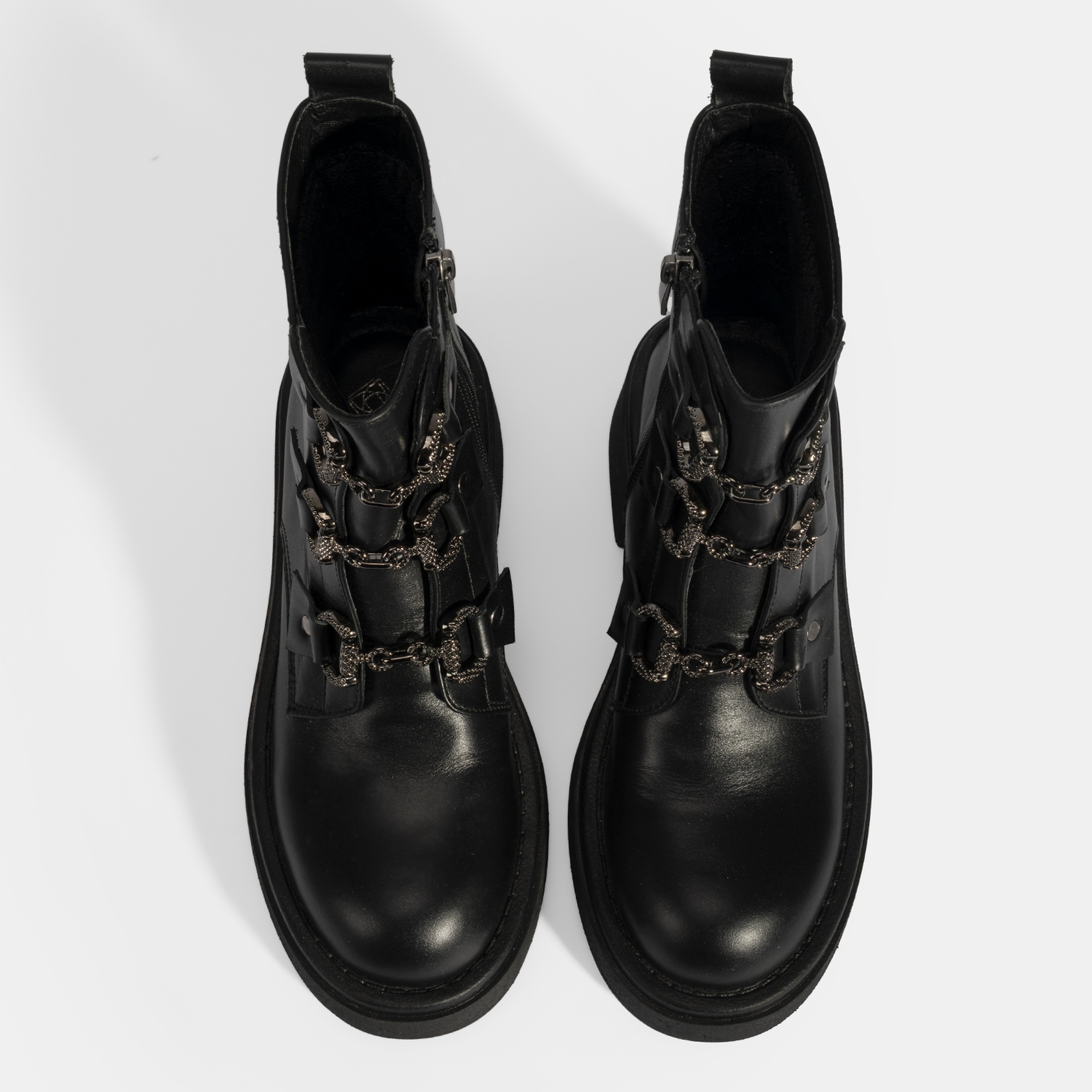 Kadın Siyah Metal Toka Detaylı Deri Postal Bot