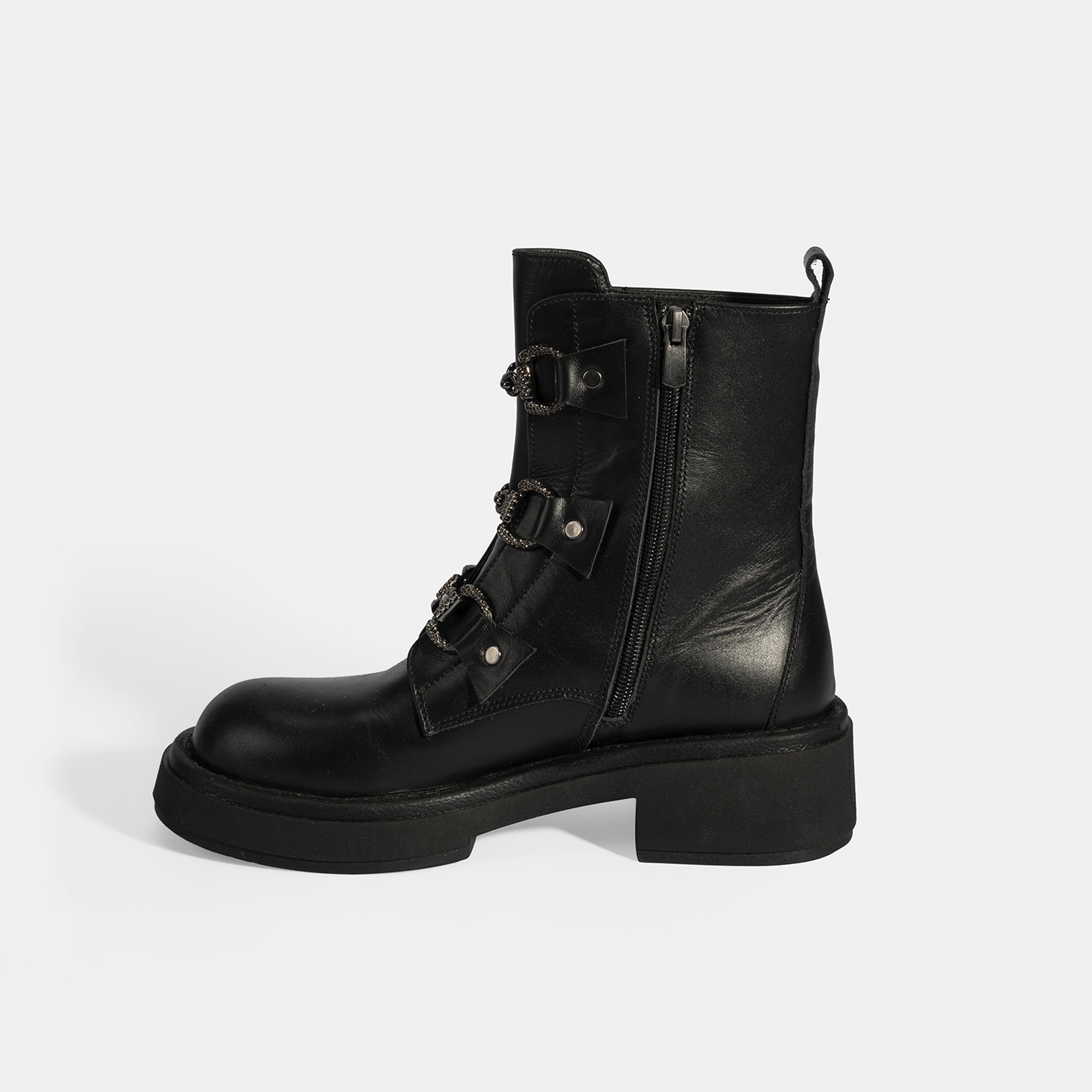 Kadın Siyah Metal Toka Detaylı Deri Postal Bot