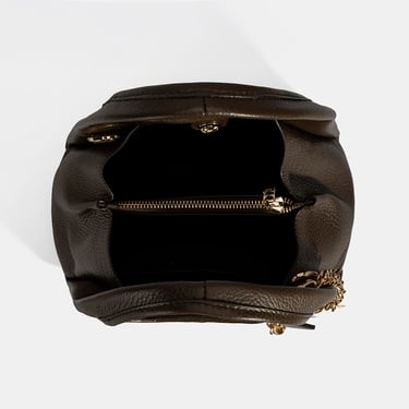  Kadın Kahve Charm Aksesuarlı Deri El Çantası