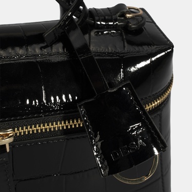  Kadın Siyah Kroko Baskılı Rugan Deri El Çantası