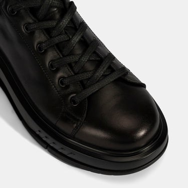  Erkek Siyah Bağcıklı Kalın Tabanlı Deri Ayakkabı