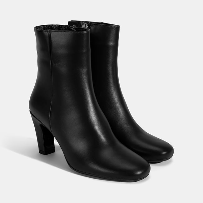  Kadın Siyah Topuklu Deri Bot