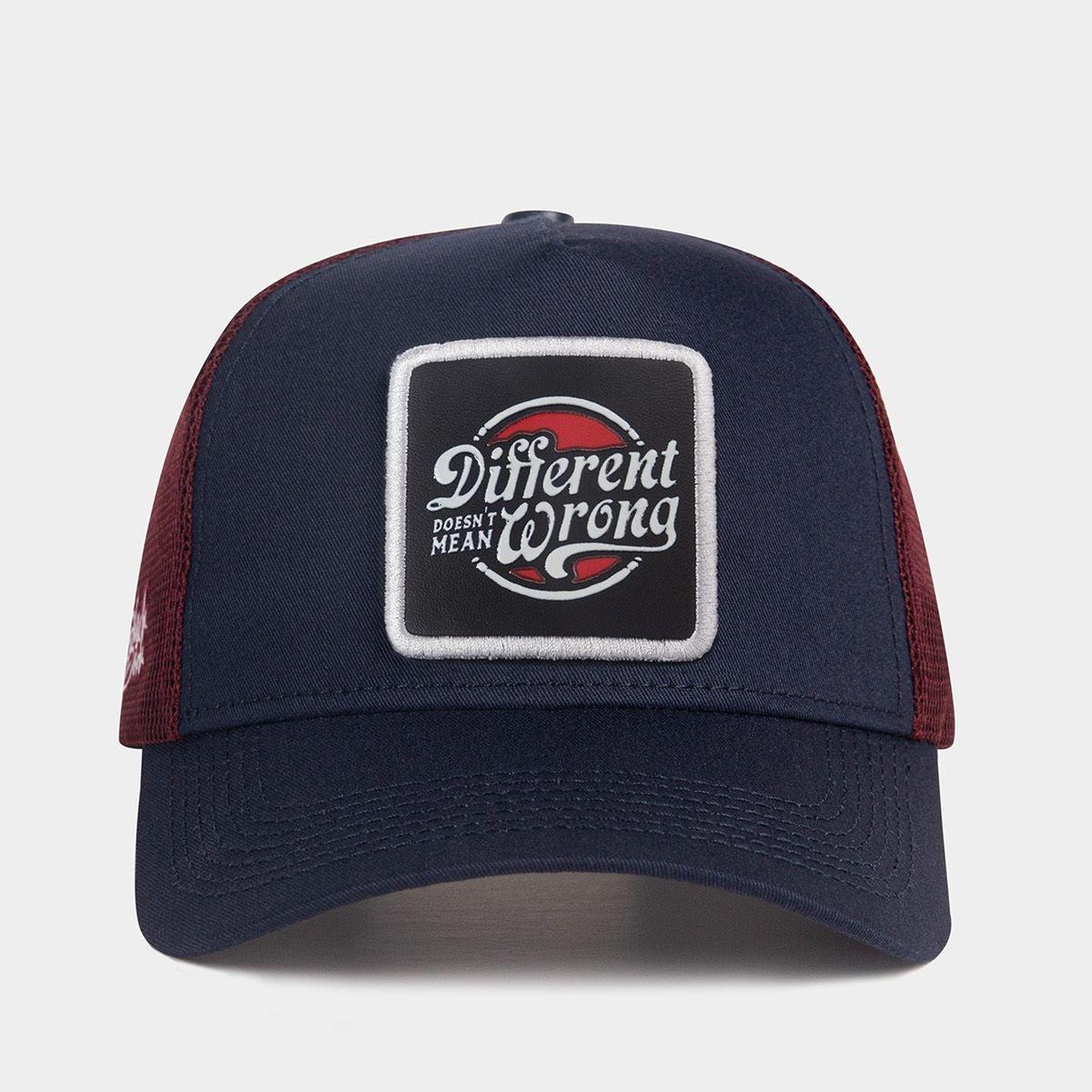 BlackBörk, Different Wrong Logolu Lacivert-Bordo Trucker Şapka, Unisex