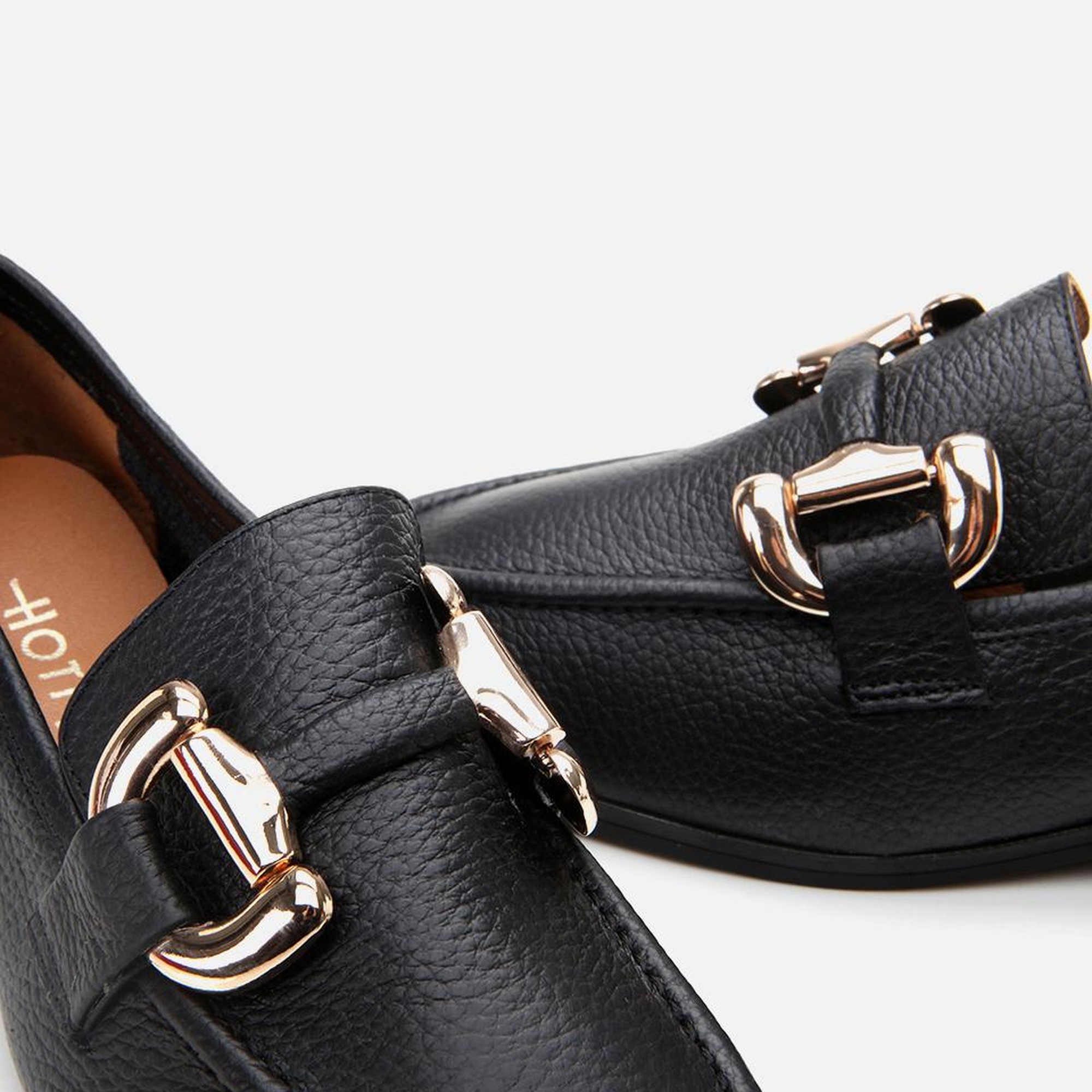 Kadın Deri Siyah Tokalı Günlük Loafer