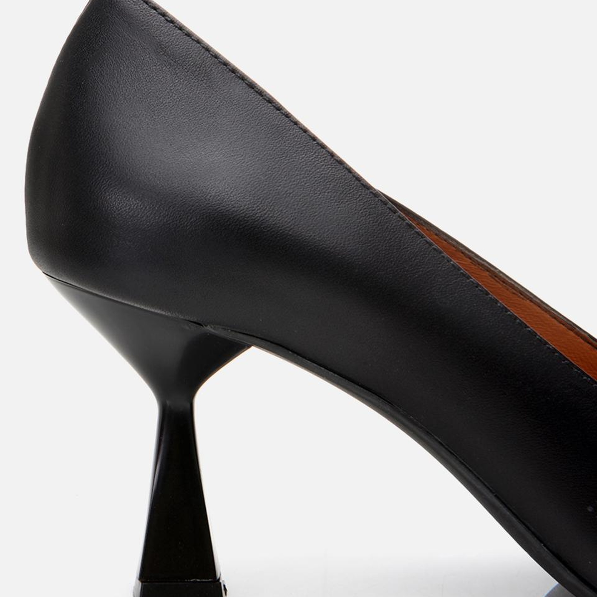 Kadın Deri Siyah Esnek Tabanlı Stiletto