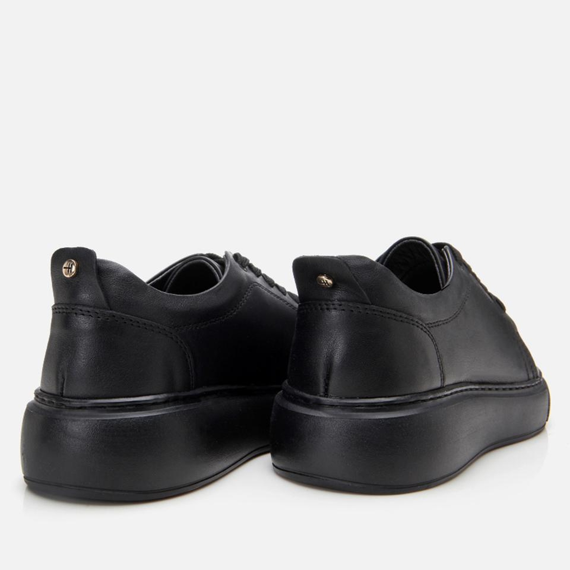 Kadın Deri Siyah Kalın Tabanlı Spor Ayakkabı