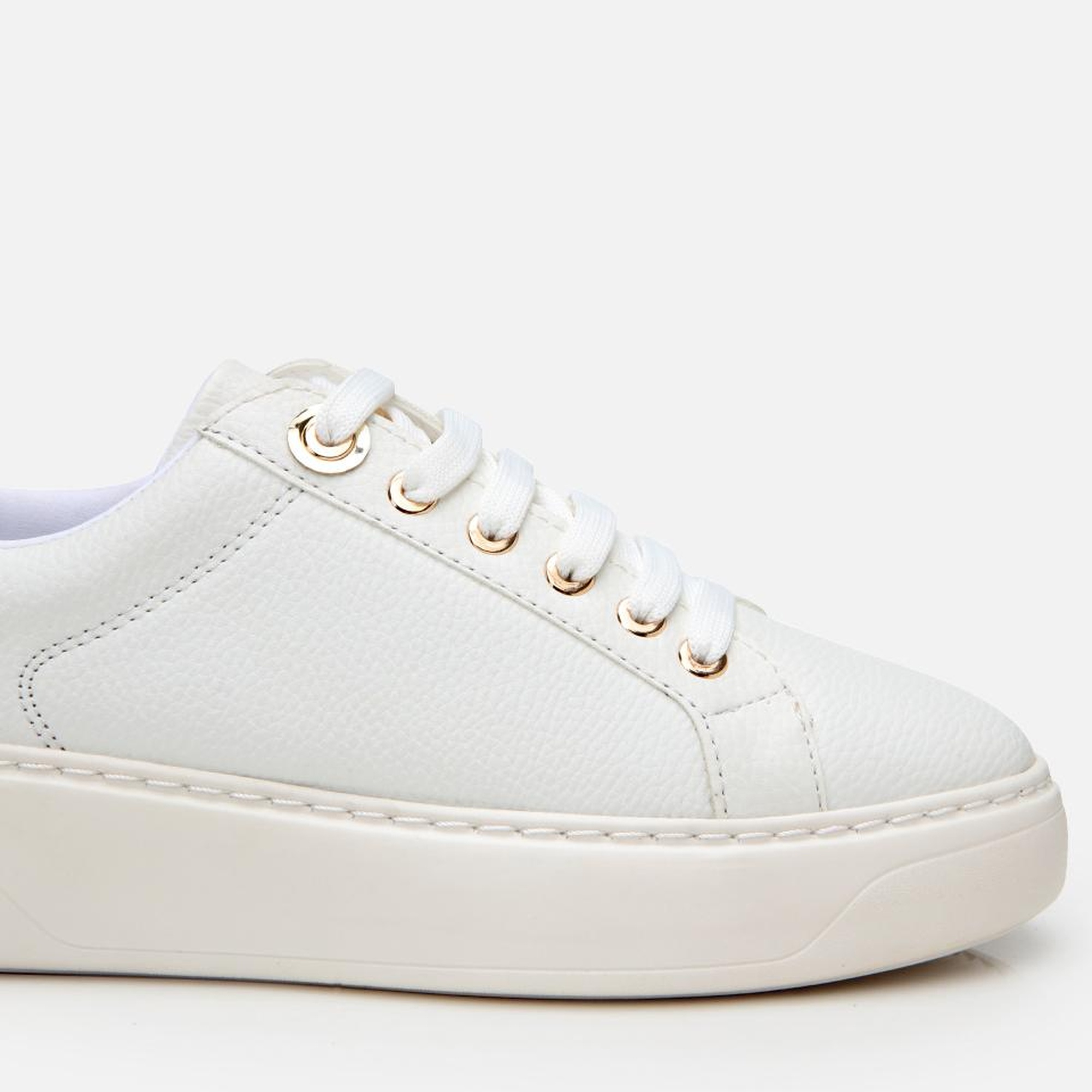 Kadın Beyaz Taban Detaylı Spor Ayakkabı