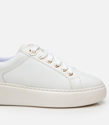  Kadın Beyaz Taban Detaylı Spor Ayakkabı