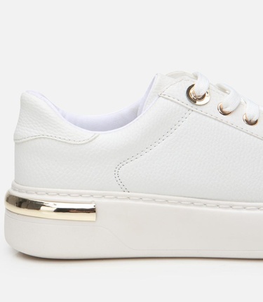  Kadın Beyaz Taban Detaylı Spor Ayakkabı