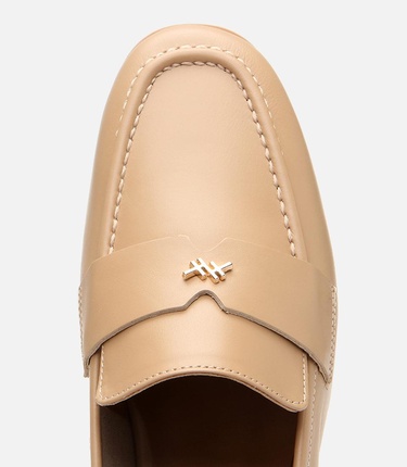  Kadın Deri Bej Esnek Tabanlı Klasik Loafer