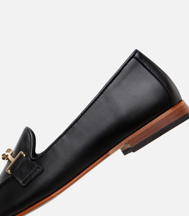  Kadın Deri Siyah Tokalı Klasik Loafer