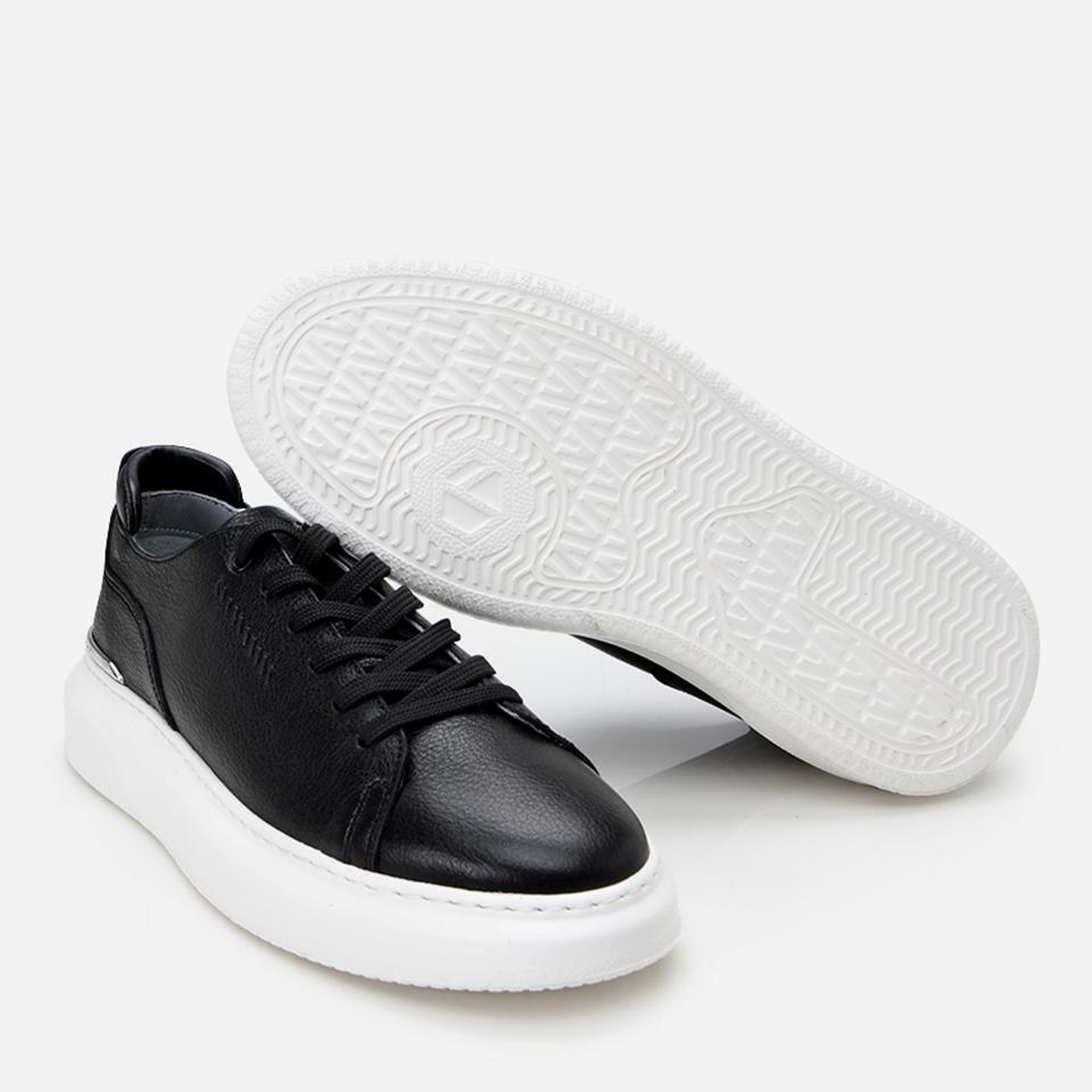 Erkek Deri Siyah Toka Detaylı Spor Ayakkabı