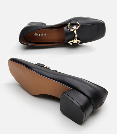  Kadın Deri Siyah Tokalı Loafer