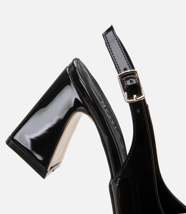  Kadın Rugan Siyah Arkası Açık Kalın Topuklu Ayakkabı