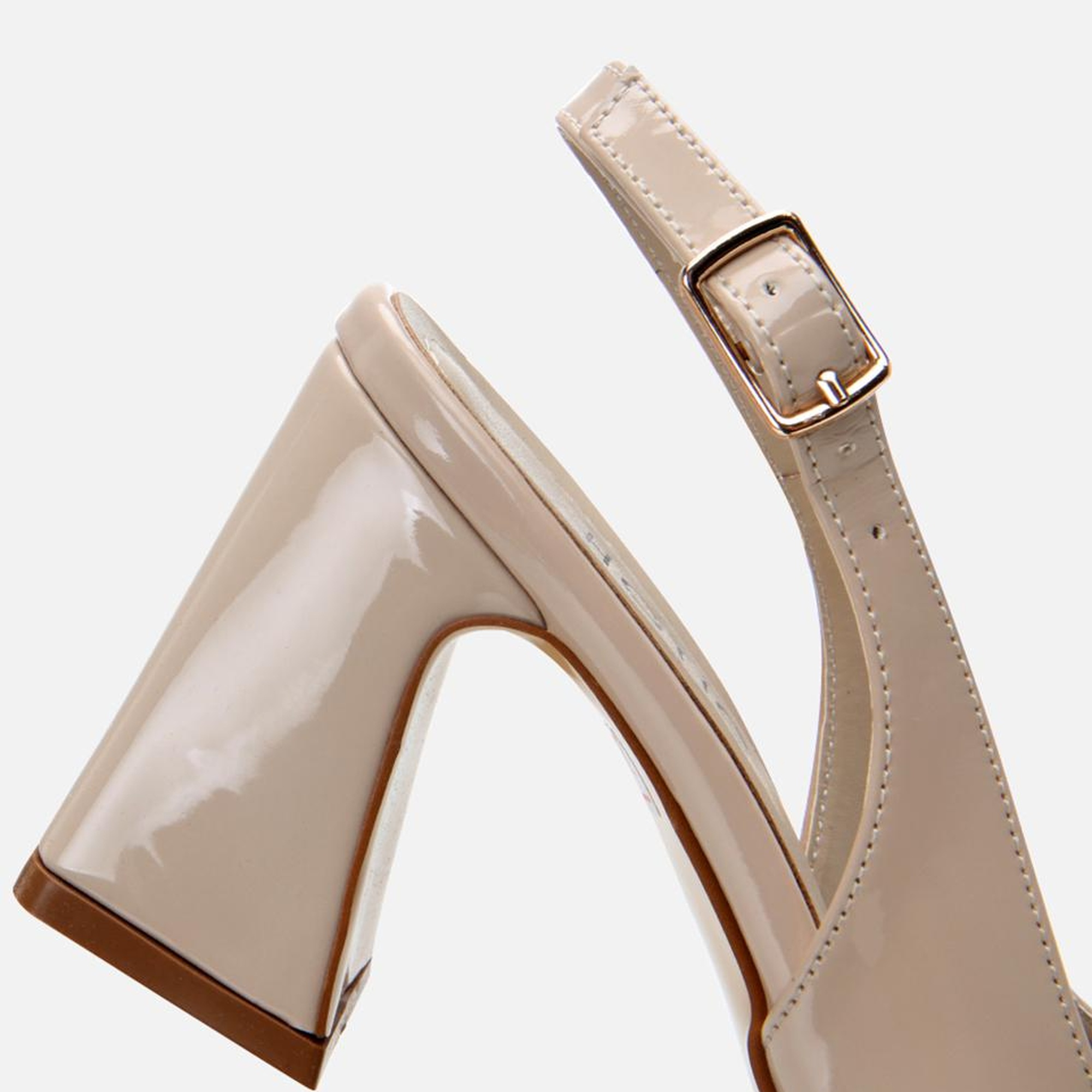 Kadın Rugan Bej Arkası Açık Kalın Topuklu Ayakkabı