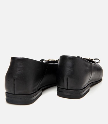  Kadın Deri Siyah Tokalı Babet