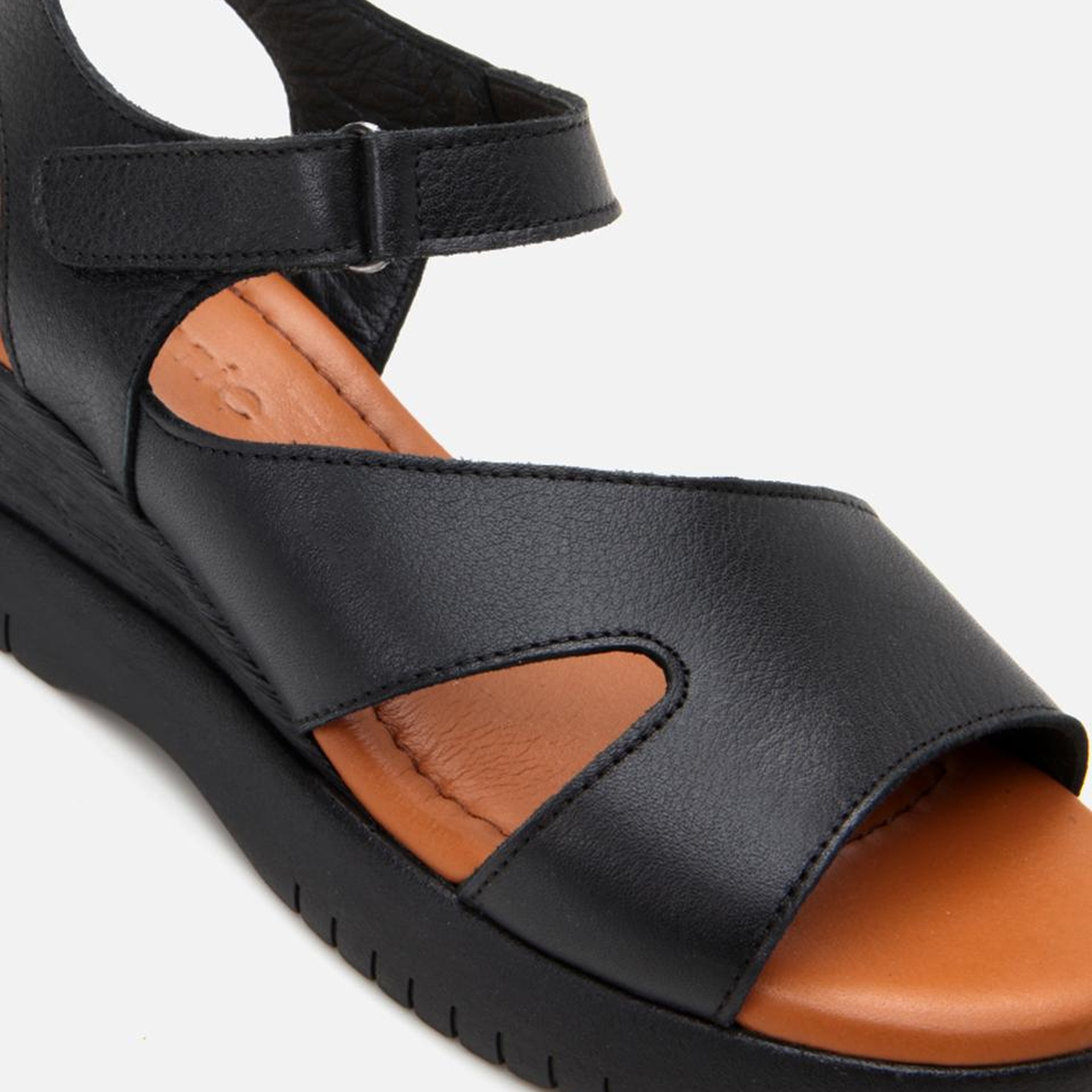 Kadın Deri Siyah Dolgu Topuklu Sandalet