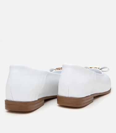  Kadın Deri Beyaz Tokalı Babet